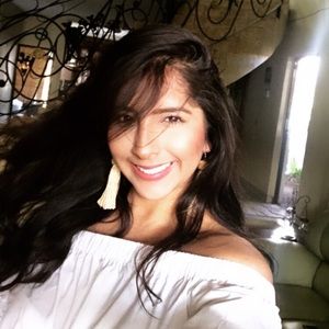 Meet your Posher, Aileen